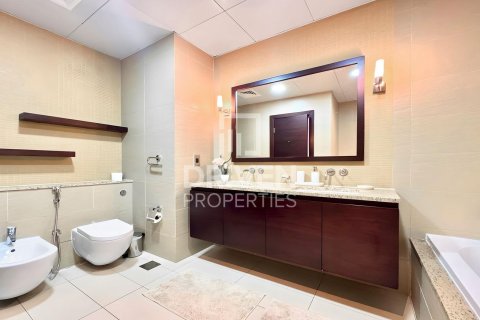 Palm Jumeirah, Dubai, UAE의 임대용 아파트 침실 1개, 120제곱미터 번호 655575 - 사진 14