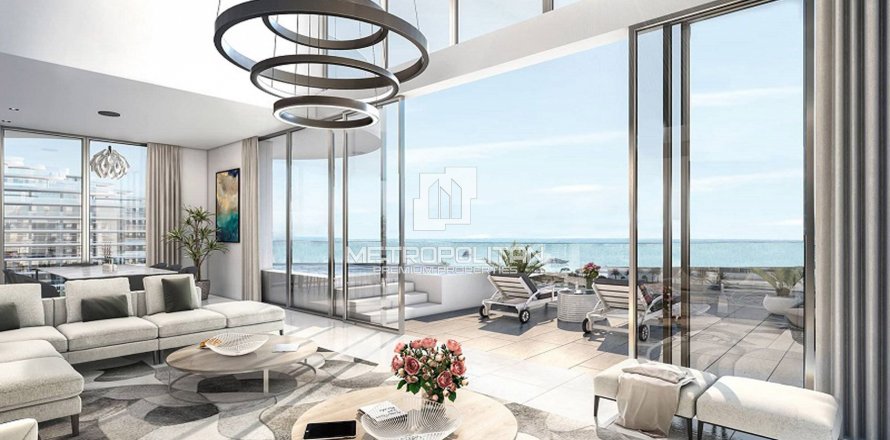 Byt v Deira, Dubai, SAE 3 ložnice, 255 m² Č.: 593040