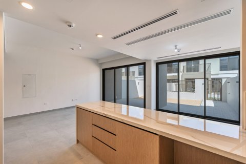 Apartament de închiriat în Dubai Land, Dubai, EAU 3 dormitoare, 166 mp. №699296 - poză 6