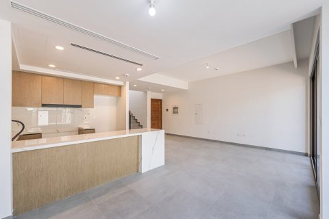 Apartment in Dubai Land, Dubai, UAE 3 bedrooms, 166 sq.m. № 699296 - photo 16