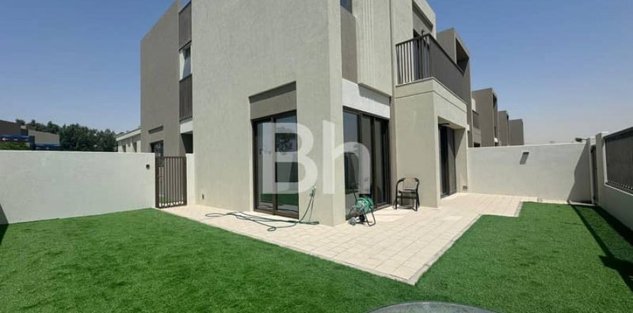 Вилла в Dubai Land, Дубай, ОАЭ 4 спальни, 256м2 № 616908