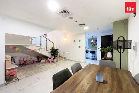 Townhouse de vânzare în Dubai, EAU 4 dormitoare, 134.8 mp. №660458 - poză 3