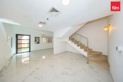 Dubai, UAE의 판매용 타운하우스 침실 4개, 134.8제곱미터 번호 660458 - 사진 27