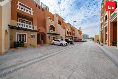 Dubai, UAE의 판매용 타운하우스 침실 4개, 134.8제곱미터 번호 660458 - 사진 24