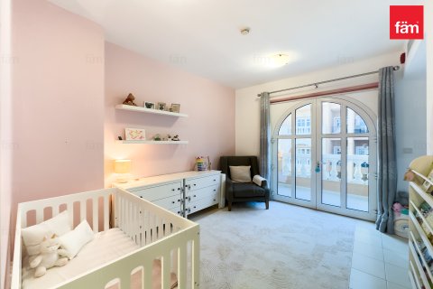 Townhouse de vânzare în Dubai, EAU 4 dormitoare, 134.8 mp. №660458 - poză 5