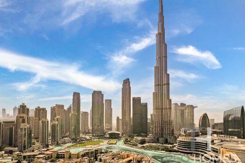 Apartment in Burj Khalifa, Dubai, UAE 2 bedrooms, 172 sq.m. № 586362 - photo 1