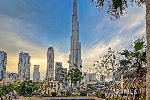Apartment in Burj Khalifa, Dubai, UAE 2 bedrooms, 172 sq.m. № 586362 - photo 17