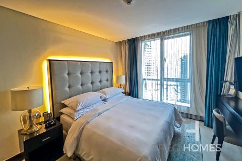 Apartment in Burj Khalifa, Dubai, UAE 2 bedrooms, 172 sq.m. № 586362 - photo 11