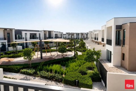 Vila u gradu Dubai, UAE 3 spavaće sobe, 144.8 m2 Br. 738945