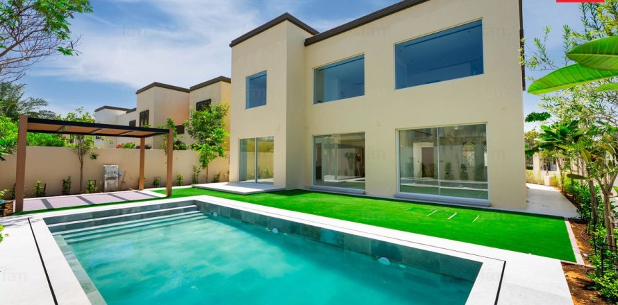 Вилла Jumeirah Park, Дубай, БАӘ-да 3 жатын бөлмелер, 498 м² № 738984