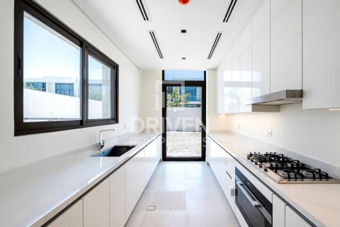Vila v Mohammed Bin Rashid City, Dubai, SAE 5 spální, 635 m2 č. 655045 - Fotografia 17