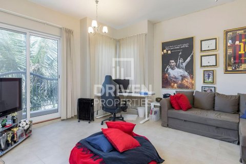 Villa itt: Dubai Sports City, EAE, 5 hálószoba, 412 m², azonosító: 602851 - fénykép 7