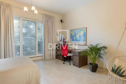 Villa itt: Dubai Sports City, EAE, 5 hálószoba, 412 m², azonosító: 602851 - fénykép 13