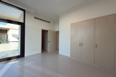 Vila u DAMAC Hills (Akoya by DAMAC), Dubai, UAE 260 m2, 3 spavaćih soba Br. 688366