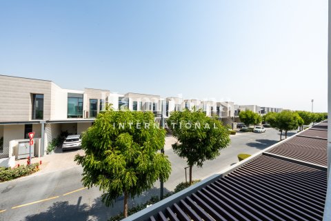 Stadthaus zur Miete in Arabian Ranches 3, Dubai, VAE 4 Schlafzimmer, 240.99038200 m2 Nr. 739705 - Foto 4