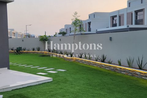 Huvila Dubai South (Dubai World Central), Arabiemiraatit 4 makuuhuonetta, 405.05708000 m2 № 651638 - kuva 18