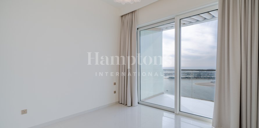 Byt v Dubai Harbour, SAE 2 ložnice, 131.47 m² Č.: 651636