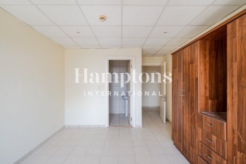 Dupleks di Jumeirah Beach Residence, Dubai, UAE 4 bilik tidur, 585.91971137 meter persegi № 695679 - foto 22