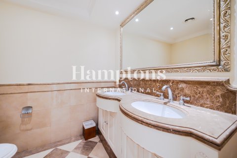 Dupleks di Jumeirah Beach Residence, Dubai, UAE 4 bilik tidur, 585.91971137 meter persegi № 695679 - foto 3