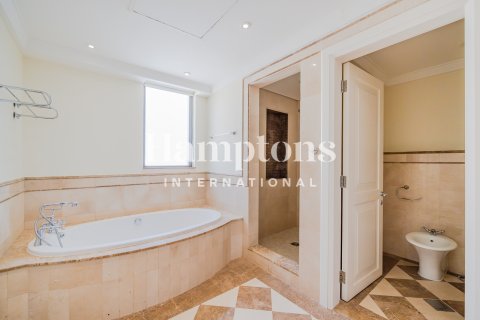 Dupleks di Jumeirah Beach Residence, Dubai, UAE 4 bilik tidur, 585.91971137 meter persegi № 695679 - foto 17