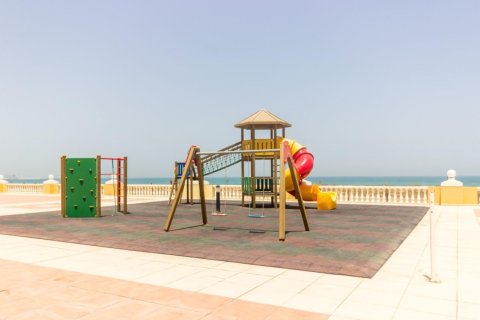 Apartman u gradu Al Hamra Village, Ras Al Khaimah, UAE 2 spavaće sobe, 125 m2 Br. 656731 - Slika 10
