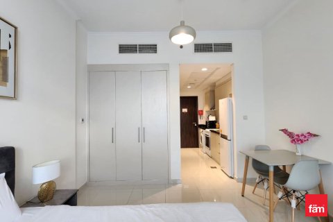 Apartment til salg i Dubai, UAE 38.3 kvm № 728125 - foto 10