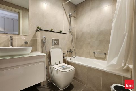 Apartment til salg i Dubai, UAE 38.3 kvm № 728125 - foto 11
