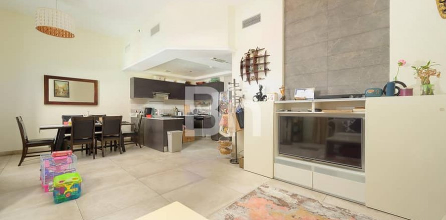 Квартира в Jumeirah Village Triangle, Дубай, ОАЭ 2 спальни, 154м2 № 614701