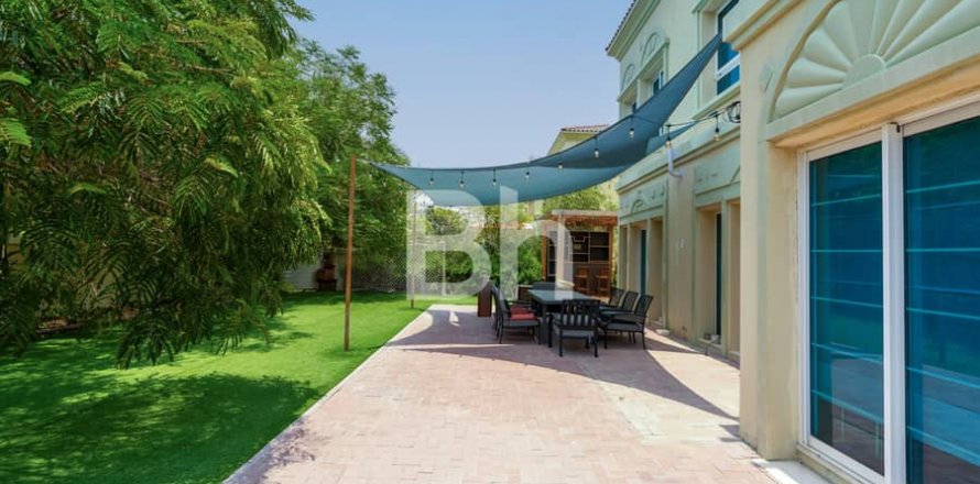 Вилла в Jumeirah Village Triangle, Дубай, ОАЭ 5 спален, 358м2 № 614700
