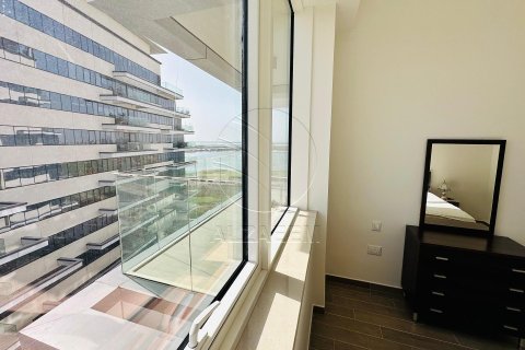 Apartment on the Yas Island, Abu Dhabi, UAE 2 bedrooms, 142 sq.m. № 615512 - photo 9