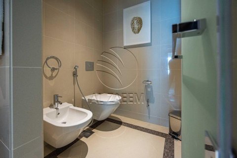 Apartment in The Marina, Abu Dhabi, UAE 2 bedrooms, 141 sq.m. № 615509 - photo 17