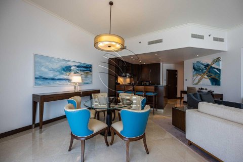 Apartment in The Marina, Abu Dhabi, UAE 2 bedrooms, 141 sq.m. № 615509 - photo 3