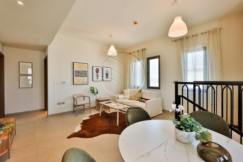 Villa in Khalifa City, Abu Dhabi, UAE 5 bedrooms, 428 sq.m. № 615095 - photo 16