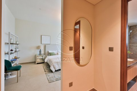 Villa in Khalifa City, Abu Dhabi, UAE 5 bedrooms, 428 sq.m. № 615095 - photo 12