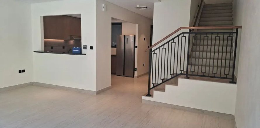 Villa itt: Dubai, EAE, 3 hálószoba, 144 m², azonosító: 701463