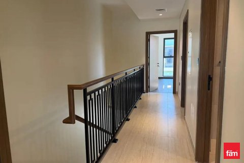 Villa itt: Dubai, EAE, 3 hálószoba, 144 m², azonosító: 701463 - fénykép 5