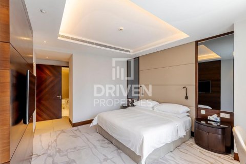 Apartment til salg i Downtown Dubai (Downtown Burj Dubai), Dubai, UAE 2 soveværelser, 157.84 kvm № 755636 - foto 6