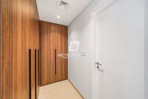 Apartment in Umm Suqeim, Dubai, UAE 2 bedrooms, 120 sq.m. № 663320 - photo 20