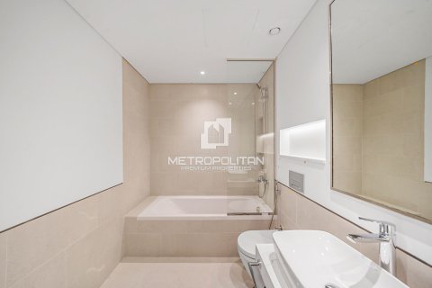 Apartment in Umm Suqeim, Dubai, UAE 2 bedrooms, 120 sq.m. № 663320 - photo 21