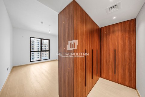 Apartment in Umm Suqeim, Dubai, UAE 2 bedrooms, 120 sq.m. № 663320 - photo 19