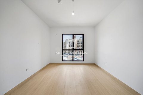 Apartment in Umm Suqeim, Dubai, UAE 2 bedrooms, 120 sq.m. № 663320 - photo 13