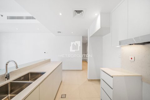 Apartment in Umm Suqeim, Dubai, UAE 2 bedrooms, 120 sq.m. № 663320 - photo 11