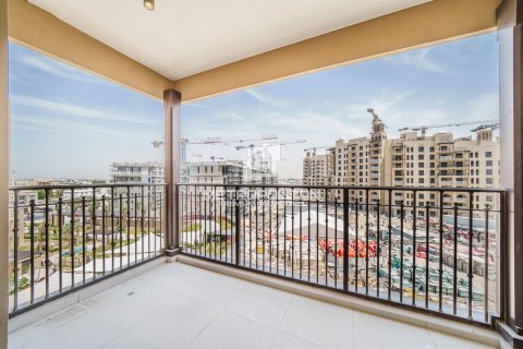 Apartment in Umm Suqeim, Dubai, UAE 2 bedrooms, 120 sq.m. № 663320 - photo 1