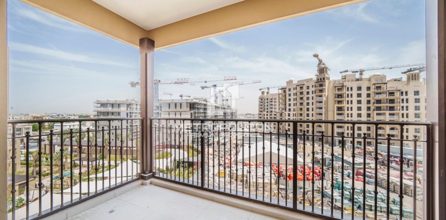 Apartment in Umm Suqeim, Dubai, UAE 2 bedrooms, 120 sq.m. № 663320