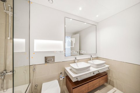 Apartment in Umm Suqeim, Dubai, UAE 2 bedrooms, 120 sq.m. № 663320 - photo 22