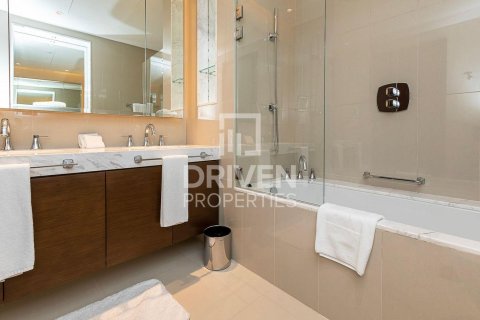 Huoneisto Downtown Dubai (Downtown Burj Dubai), Dubai, Arabiemiraatit 1 makuuhuone, 79.15 m2 № 745534 - kuva 10
