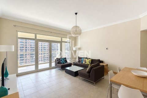 Appartement te huur in Palm Jumeirah, Dubai, VAE 2 slaapkamers, 185.53 vr.m., nr 745533 - foto 1