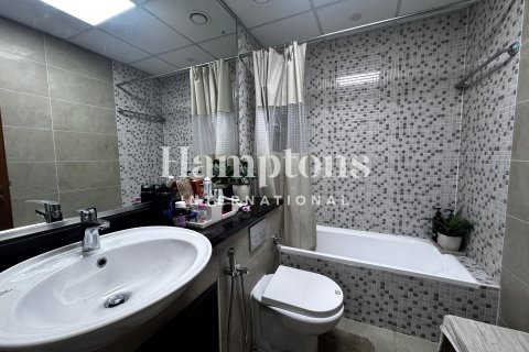 Apartment sa Greens, Dubai, UAE 3 silid-tulugan, 153.47575600 sq.m. № 699222 - larawan 5