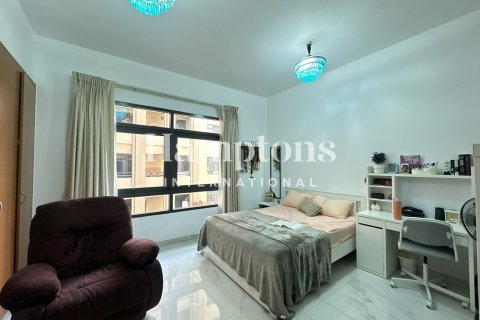 Apartment sa Greens, Dubai, UAE 3 silid-tulugan, 153.47575600 sq.m. № 699222 - larawan 17