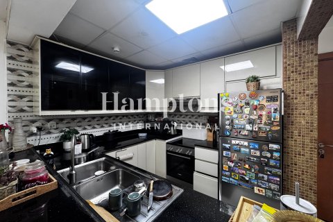 Apartment sa Greens, Dubai, UAE 3 silid-tulugan, 153.47575600 sq.m. № 699222 - larawan 13